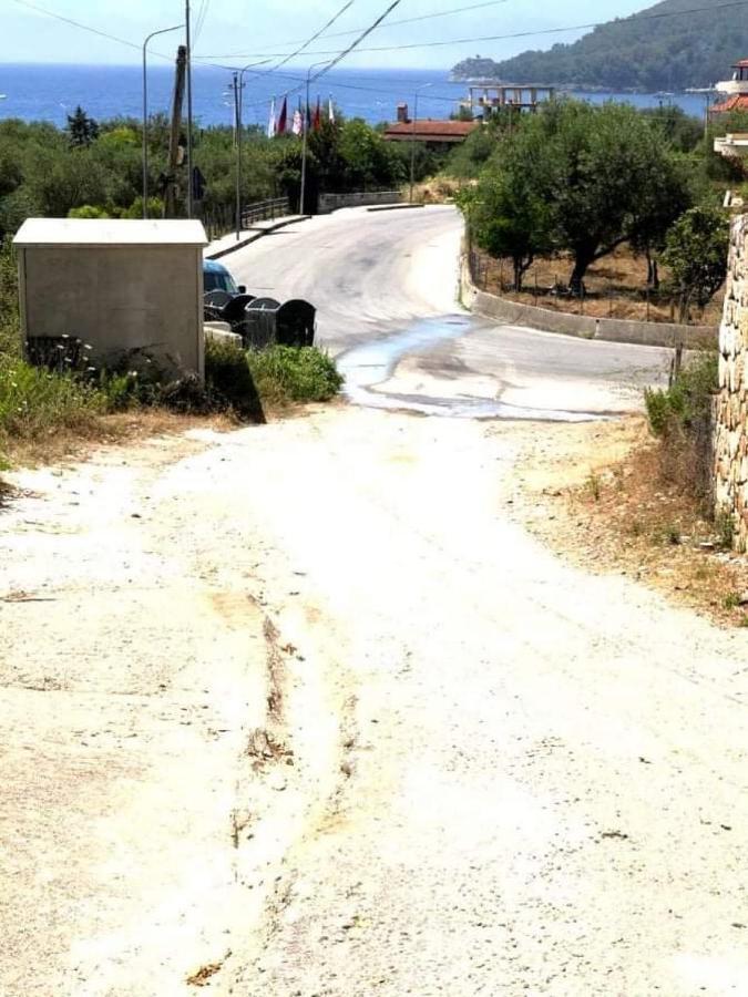 Spyridoula'S Guest House Himare Exterior foto