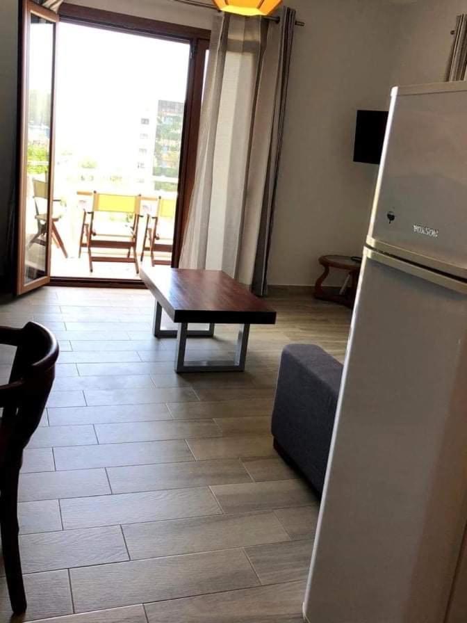 Spyridoula'S Guest House Himare Exterior foto